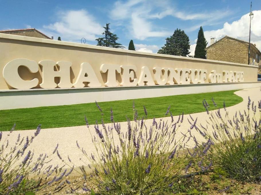 Maison De Village Chateauneuf-du-Pape Exterior photo